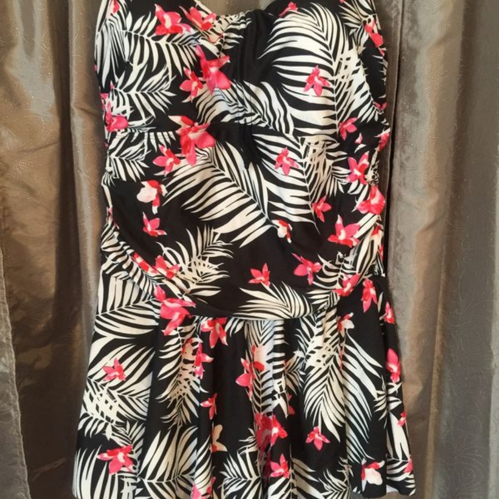 Misses swim dress black pink & white poly plus